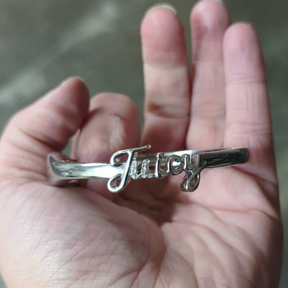 Juicy Couture "Juicy" Silver-tone Bangle Bracelet. - Picture 4 of 7